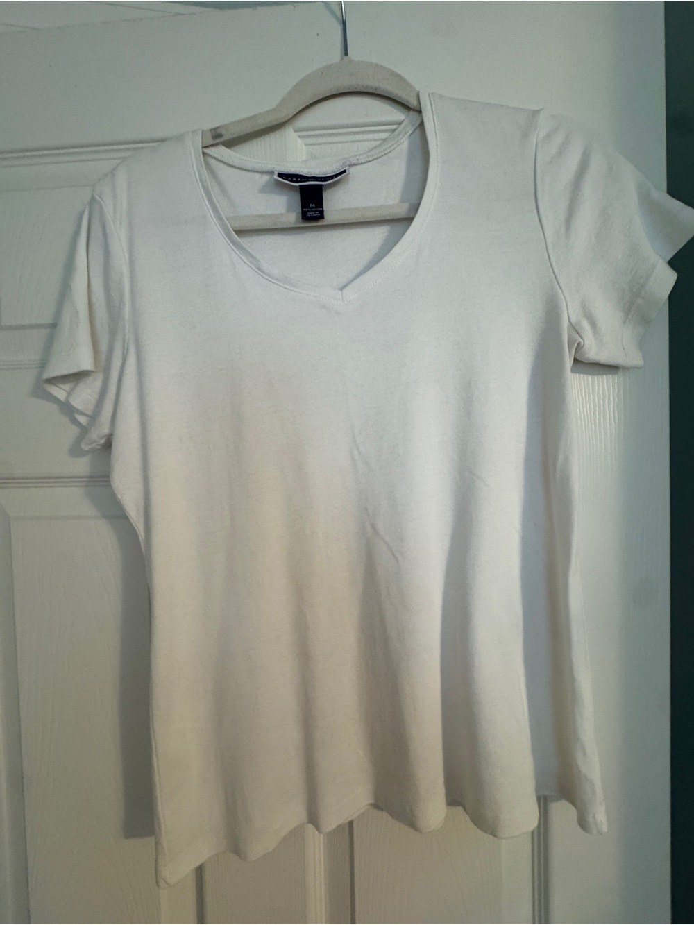 Karen Scott White V-Neck Short Sleeve Tee
